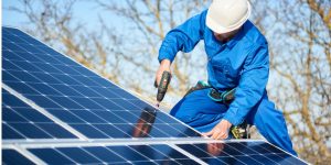 Installation Maintenance Panneaux Solaires Photovoltaïques à Saint-Seurin-de-Bourg